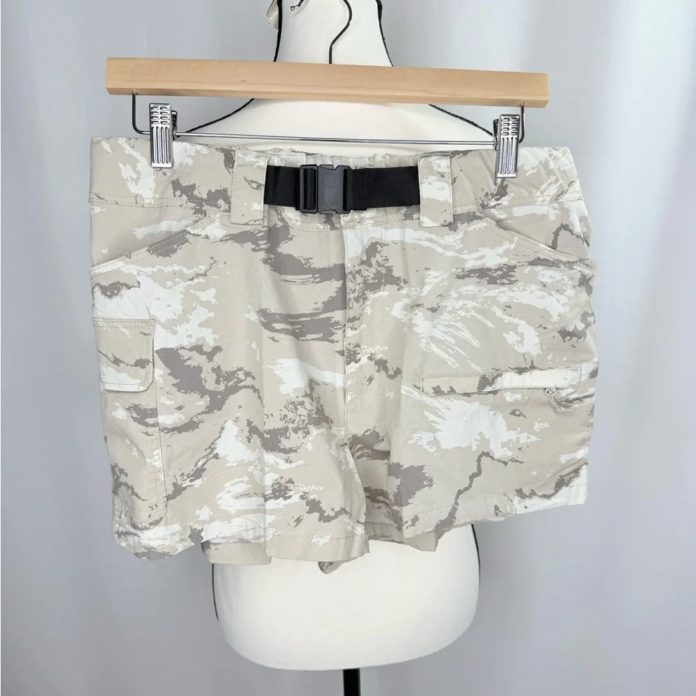 Mountain Hardwear Womens Cascade Pass Belt Short Camo Tan Brown Size 10 …